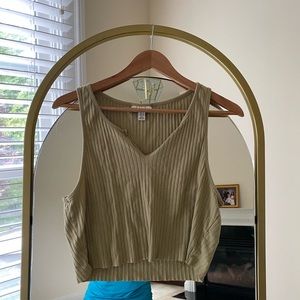 Top shop green crop top almost new no tags yet never worn size 12